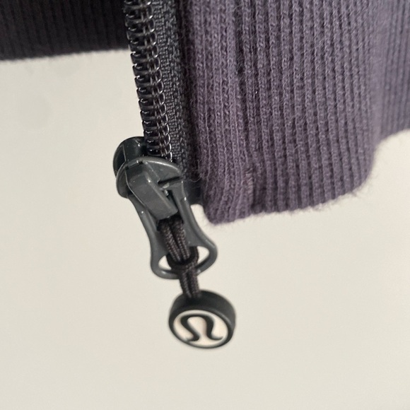 Lululemon Scuba hoodie size 4 manifesto print   zip up hoodie Sweatshirt - Picture 3 of 10